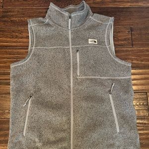 Grey North Face Men’s XL fleece vest